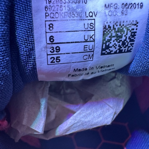 New Balance Women's Athletic Shoes in Gray and Pink - Picture 10 of 12